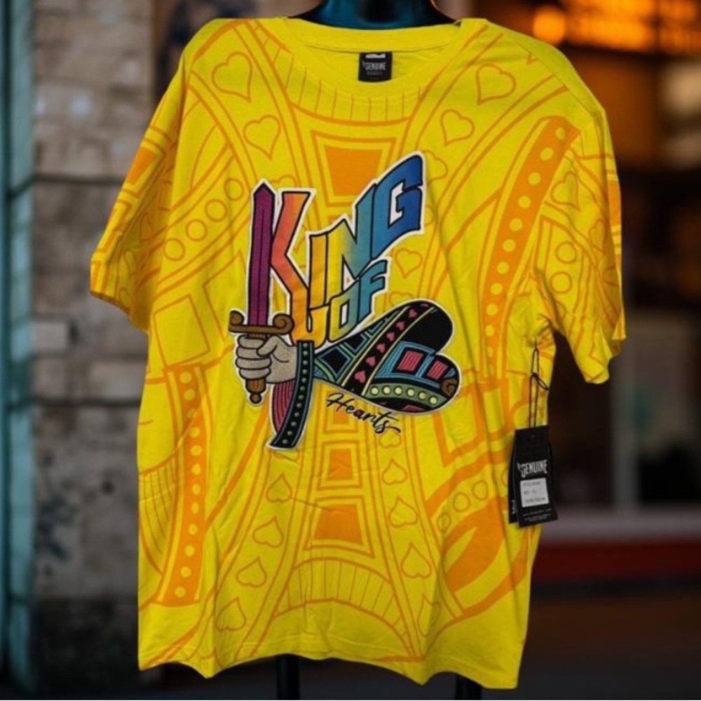 King of Hearts Yellow Graphic Tee Mens XL Bold Streetwear Shirt NWT